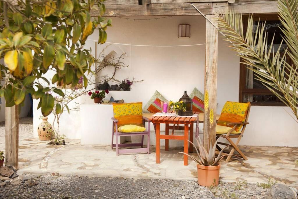Tranquila Tierra - Eco Retreat Finca Artis Tirma Tarajalejo Exterior photo